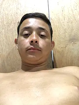 isacalejandroo online show from January 30, 2025, 4:27 am