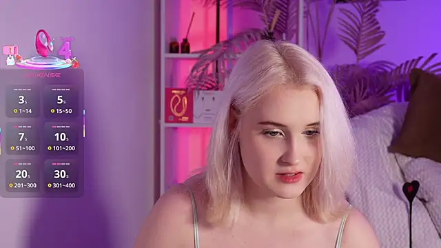 Snapshot of tiffannyjons chatting on November 27, 2025, 5:48 pm tiffannyjons online show from November 27, 2025, 5:48 pm