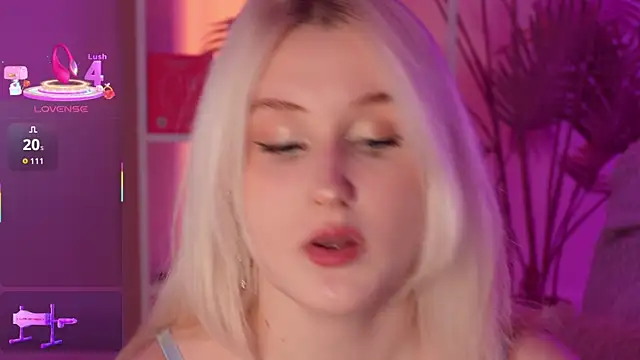 tiffannyjons online show from February 22, 2026, 6:06 pm