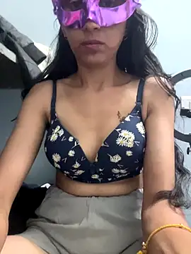 Snapshot of HotRiyacpl chatting on November 18, 2025, 5:06 pm HotRiyacpl online show from November 18, 2025, 5:06 pm