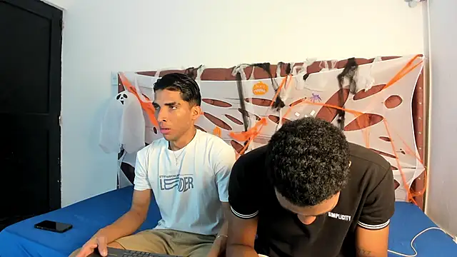 boys yourparty online show from October 23, 2025, 1:10 pm