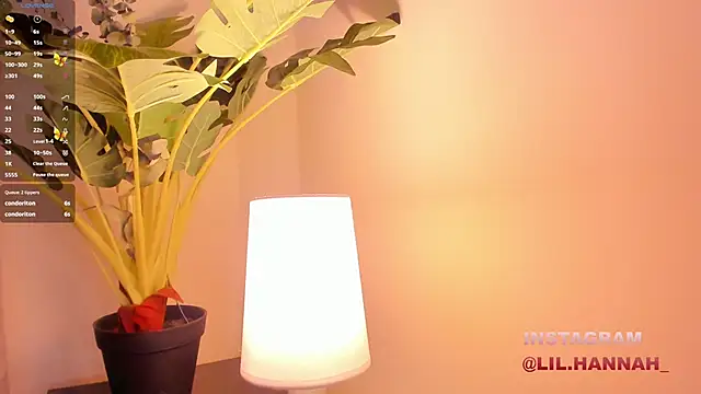 lil hanna18 online show from December 21, 2024, 1:53 pm