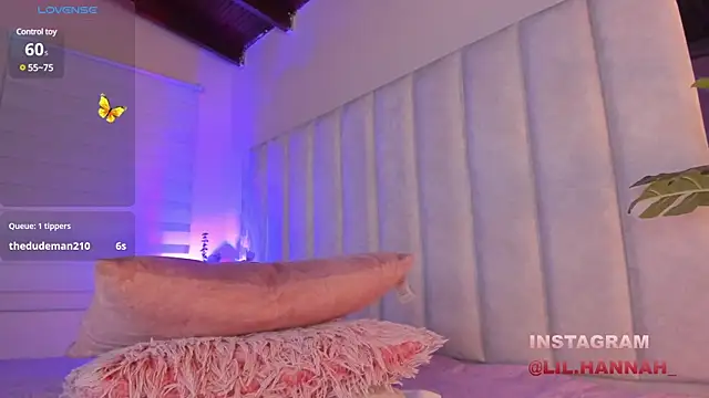 lil hanna18 online show from January 16, 2025, 3:24 pm