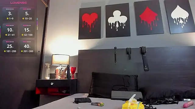 Snapshot of Samantha_Mouret chatting on December 18, 2025, 5:19 pm Samantha Mouret online show from December 18, 2025, 5:19 pm