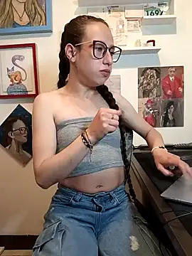 Snapshot of milena_23x chatting on December 31, 2024, 3:55 am milena 23x online show from December 31, 2024, 3:55 am