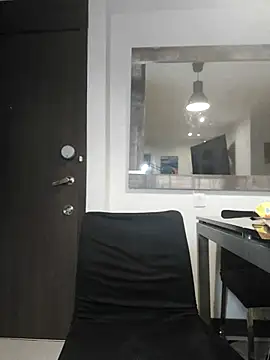 Snapshot of milena_23x chatting on March 23, 2025, 6:37 am milena 23x online show from March 23, 2025, 6:37 am