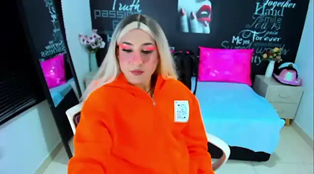 Snapshot of DarianaGia chatting on December 2, 2024, 9:02 am DarianaGia online show from December 2, 2024, 9:02 am