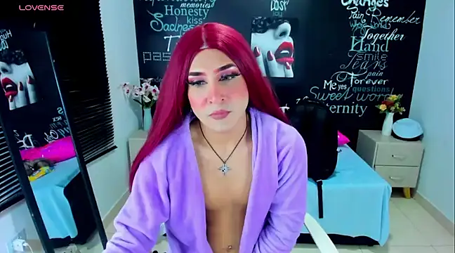 Snapshot of DarianaGia chatting on December 8, 2024, 9:24 am DarianaGia online show from December 8, 2024, 9:24 am