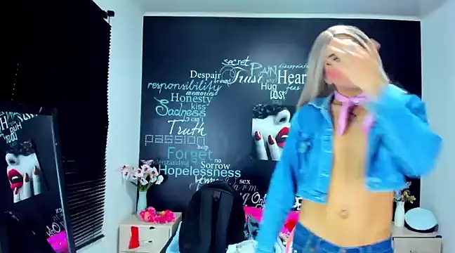 Snapshot of DarianaGia chatting on December 12, 2024, 9:08 am DarianaGia online show from December 12, 2024, 9:08 am