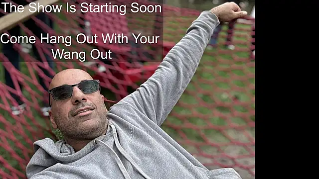 bear russian hunk online show from November 18, 2025, 3:16 pm