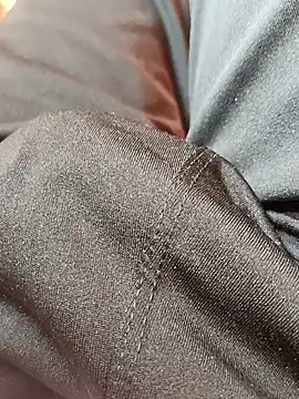 Snapshot of Fanindear chatting on January 13, 2026, 5:35 am Fanindear online show from January 13, 2026, 5:35 am