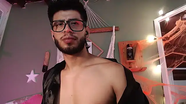 Snapshot of Colby_brown03 chatting on November 2, 2025, 8:39 am Colby brown03 online show from November 2, 2025, 8:39 am