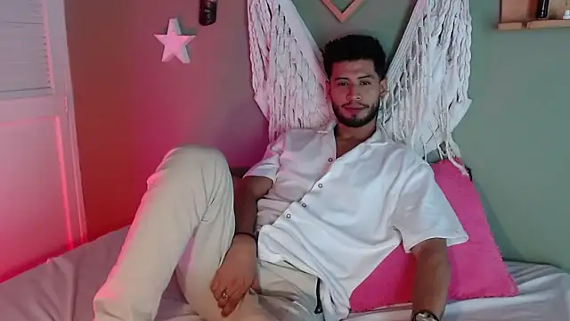 Snapshot of Colby_brown03 chatting on November 19, 2025, 3:50 am Colby brown03 online show from November 19, 2025, 3:50 am