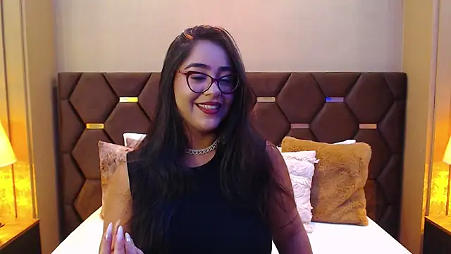 Snapshot of DevonPiers chatting on February 7, 2025, 3:19 pm DevonPiers online show from February 7, 2025, 3:19 pm