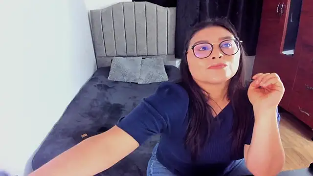 Snapshot of lorymoon chatting on February 3, 2025, 8:03 pm lorymoon online show from February 3, 2025, 8:03 pm