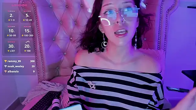 AlexaFoxy18 online show from January 16, 2025, 10:42 am