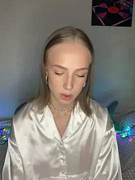 CaseyStar online show from December 28, 2024, 1:49 pm