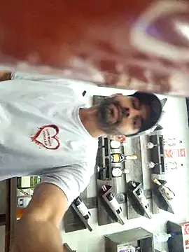 Snapshot of Alsaud1106 chatting on March 16, 2025, 9:47 pm Alsaud1106 online show from March 16, 2025, 9:47 pm