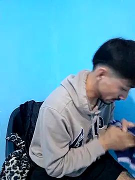 Snapshot of charlesss19 chatting on March 21, 2025, 7:57 pm charlesss19 online show from March 21, 2025, 7:57 pm