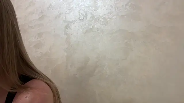 CaitlinaJayne23 online show from November 21, 2025, 4:49 pm