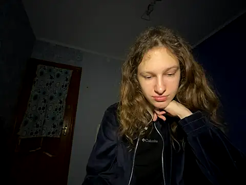 Eva Angel3 online show from November 10, 2025, 7:35 pm