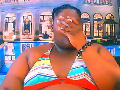 Snapshot of EbonyHotBuns chatting on June 26, 2026, 6:18 am EbonyHotBuns online show from June 26, 2026, 6:18 am