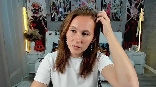 MichelleOrtis online show from October 30, 2025, 12:39 pm