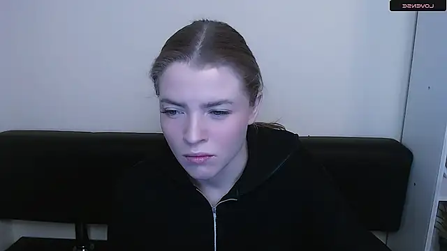 Snapshot of MissOliviaa_ chatting on January 3, 2025, 7:49 am MissOliviaa online show from January 3, 2025, 7:49 am