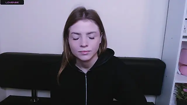 Snapshot of MissOliviaa_ chatting on January 8, 2025, 7:24 am MissOliviaa online show from January 8, 2025, 7:24 am