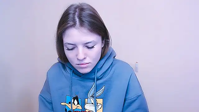 Snapshot of MissOliviaa_ chatting on January 10, 2025, 1:20 pm MissOliviaa online show from January 10, 2025, 1:20 pm