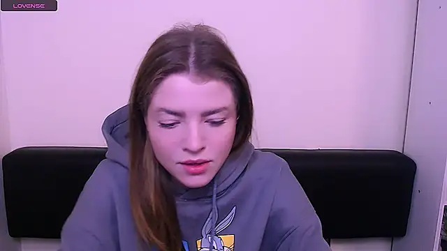 Snapshot of MissOliviaa_ chatting on January 21, 2025, 7:58 am MissOliviaa online show from January 21, 2025, 7:58 am