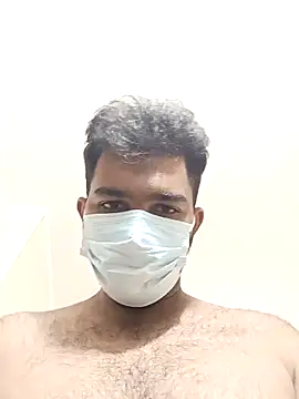 nick05inch online show from November 3, 2025, 8:04 am