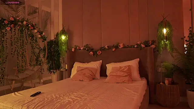 Snapshot of Smiley_Mia chatting on September 23, 2025, 5:10 am Smiley Mia online show from September 23, 2025, 5:10 am