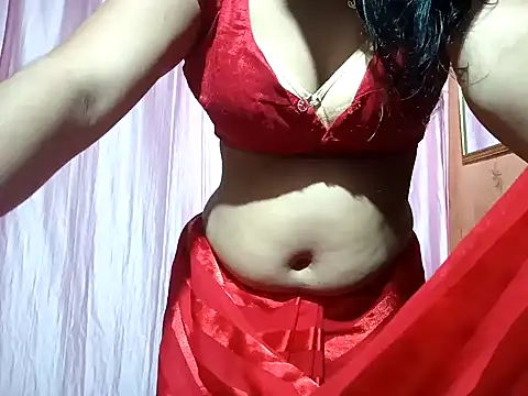 Snapshot of poojaxxx65 chatting on January 16, 2025, 5:44 pm poojaxxx65 online show from January 16, 2025, 5:44 pm