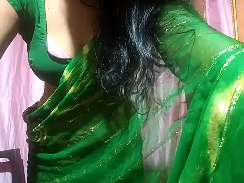 Snapshot of poojaxxx65 chatting on March 11, 2025, 9:34 am poojaxxx65 online show from March 11, 2025, 9:34 am