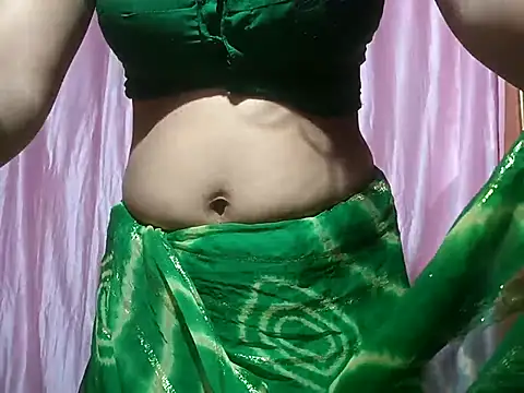 Snapshot of poojaxxx65 chatting on March 17, 2025, 11:21 pm poojaxxx65 online show from March 17, 2025, 11:21 pm