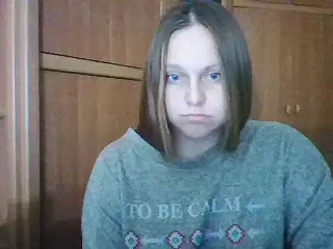 Evasapples online show from December 7, 2024, 5:53 pm