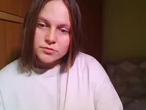 Evasapples online show from December 22, 2024, 5:10 pm