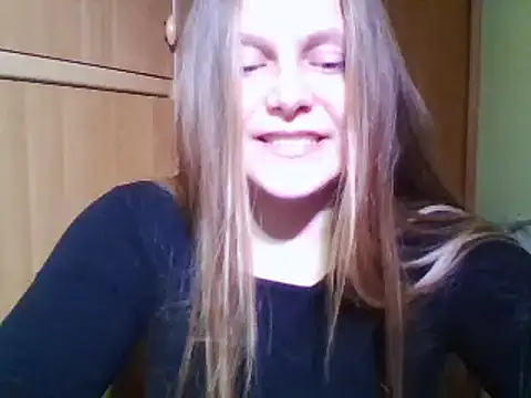 Evasapples online show from January 3, 2025, 10:29 pm