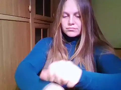 Evasapples online show from January 5, 2025, 3:13 pm