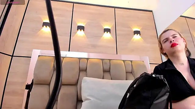 Snapshot of dorothy_vegga chatting on November 8, 2025, 4:01 am dorothy vegga online show from November 8, 2025, 4:01 am