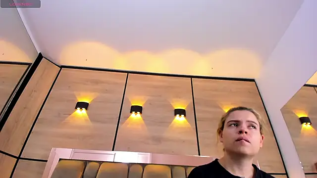 Snapshot of dorothy_vegga chatting on November 17, 2025, 4:40 am dorothy vegga online show from November 17, 2025, 4:40 am