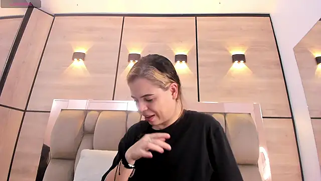 Snapshot of dorothy_vegga chatting on November 19, 2025, 2:22 am dorothy vegga online show from November 19, 2025, 2:22 am