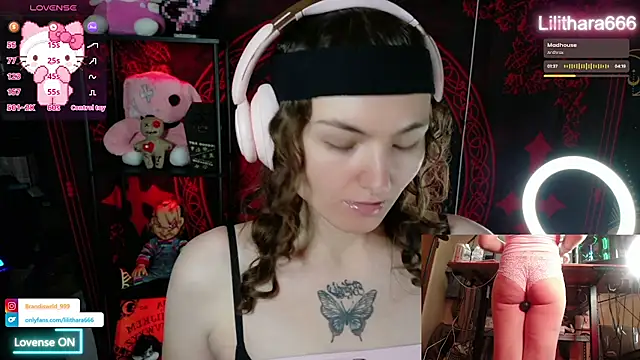 BrandiWRLD 999 online show from December 14, 2025, 8:24 pm