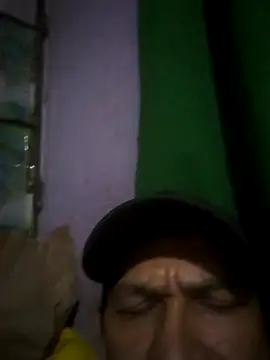 ardiente47 online show from September 21, 2025, 3:30 am