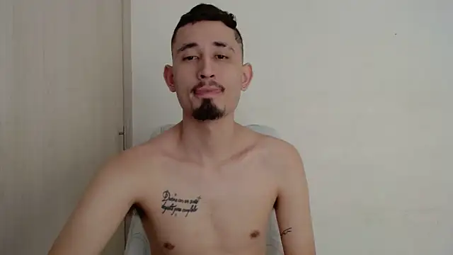 enzo 0814 online show from October 12, 2025, 9:47 pm