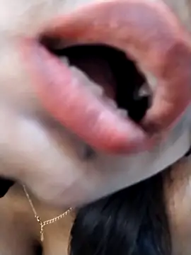 Zaraangle online show from April 22, 2026, 4:26 am