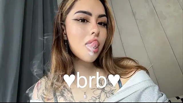 baby  kim online show from October 16, 2025, 5:08 am