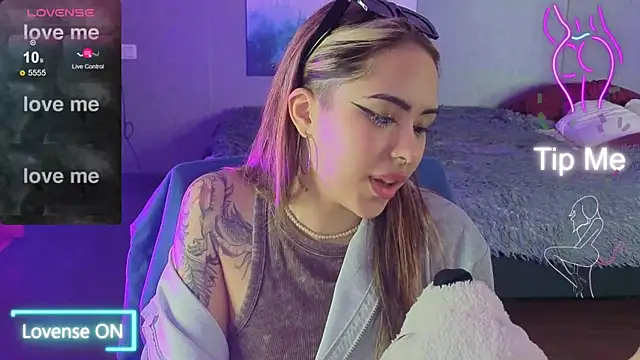 baby  kim online show from October 28, 2025, 5:26 pm