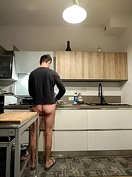 Snapshot of Coolandgang chatting on December 16, 2024, 5:38 am Coolandgang online show from December 16, 2024, 5:38 am